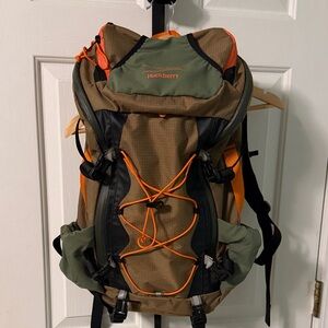Huckberry X Mystery Ranch Greenbelt Hybrid Backpack - 30L